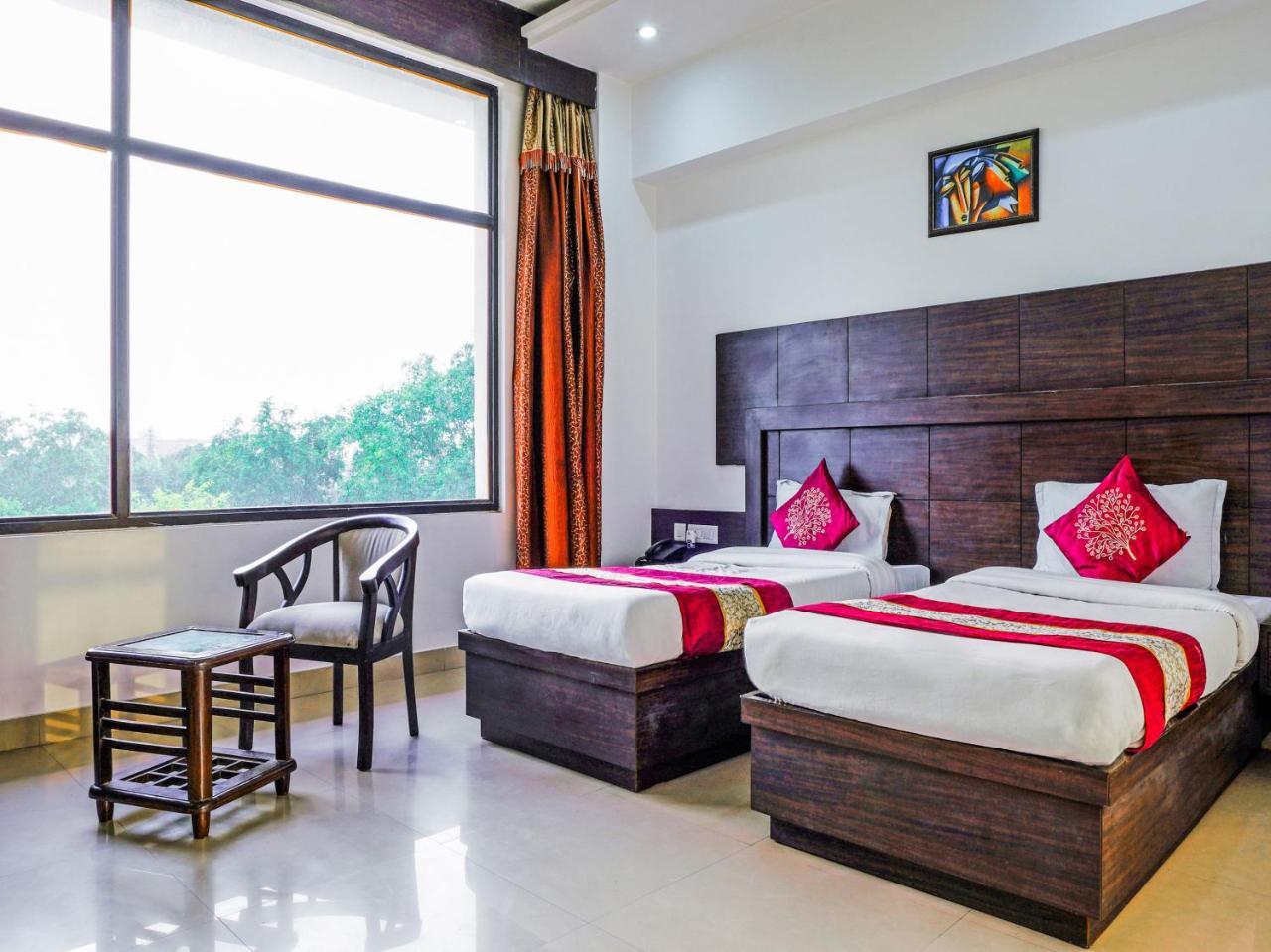 Madhu Resort Agra  Exterior foto
