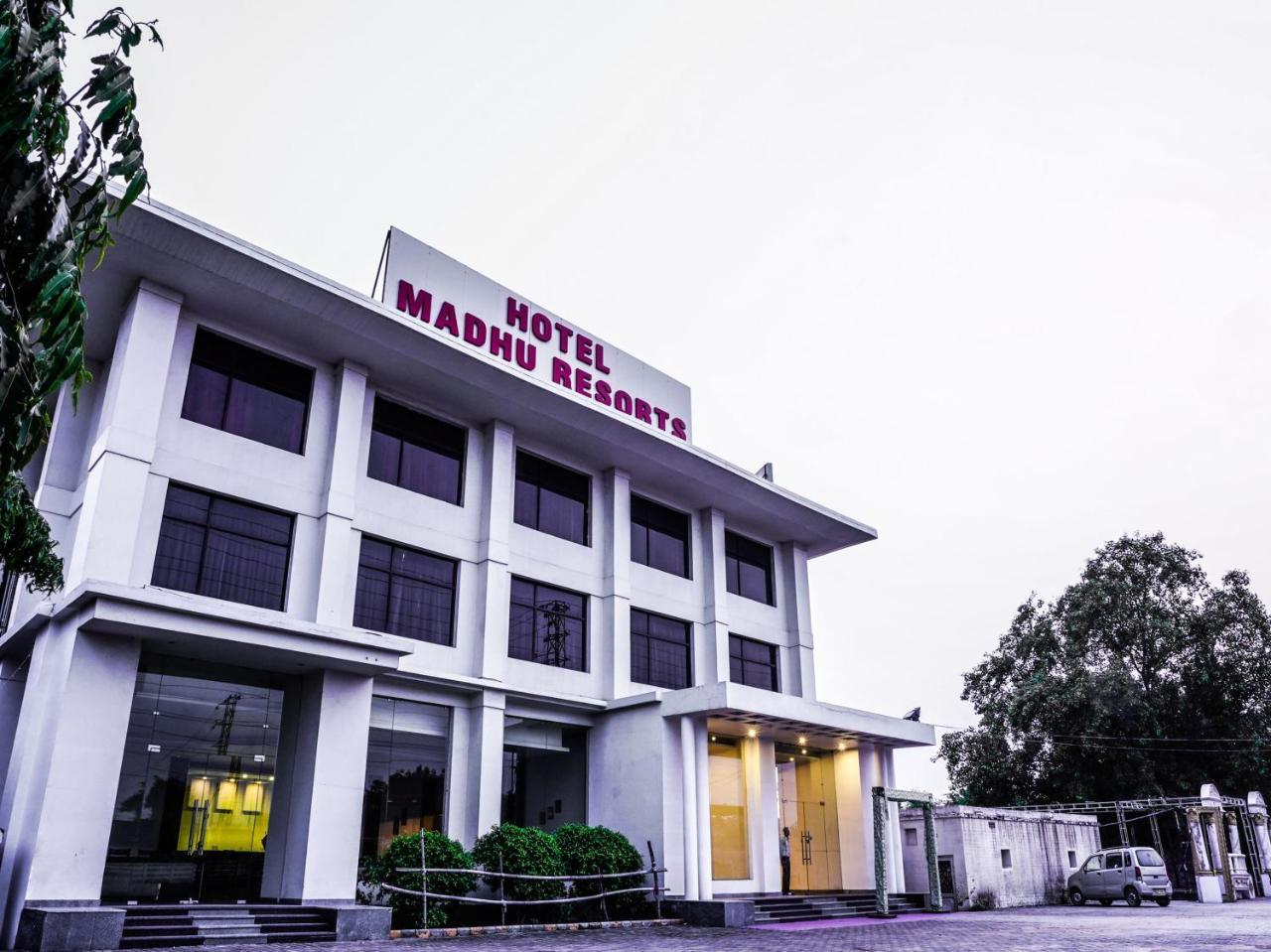 Madhu Resort Agra  Exterior foto